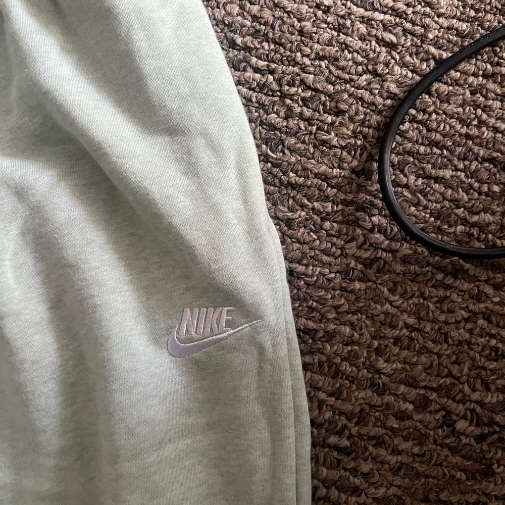 Nike Fleece Sweatpants - Picture 4 of 7